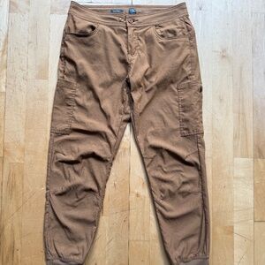 PrAna jogger side pockets